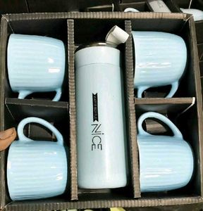 one bottle nd 4 cups set