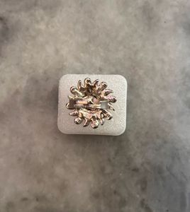 Stunning Crystal Flower Ring