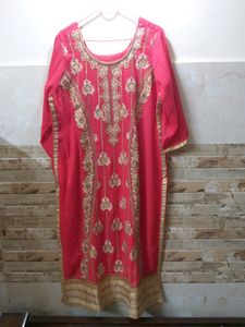 Red &amp; Gold Embroidered Salwar Kameez