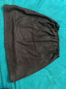 Slit cut shimmer skirt