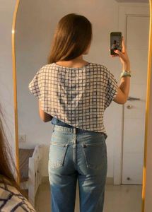 Stylish assymetrical Checked Top