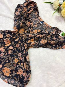 Chic Floral Print Top