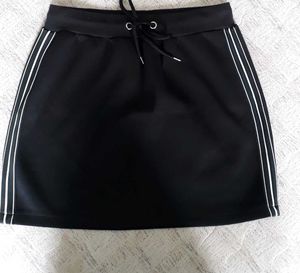 NEW Sporty mini skirt