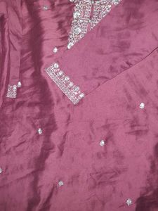 Embroidered Kurti Set