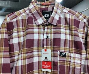 Men's Plaid Button-Up Shirt