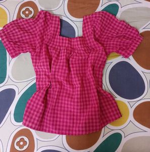 Pink Gingham Puff Sleeve Top🌸