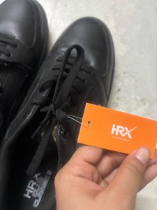 HRX Men's Black &amp; Beige Sneakers