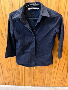Tommy Hilfiger- original Black Button-Up Shirt