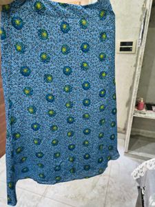 Beautiful Blue Floral Print  Skirt NEW