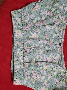 Floral Print Off-Shoulder Crop Top