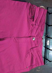 Stylish Pink High-Waisted Jeans