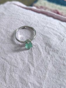 Elegant Oval Gemstone Ring