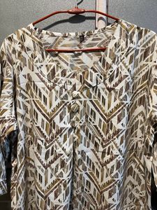 Three Quarter Sleeved Blouse 😍