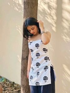 Sleeveless Short Kurti (custom made)