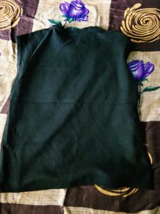 Sleeveless T-Shirt