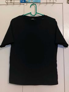 Basic Black T-Shirt