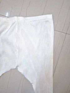 White Ribbed Leggings with Flared Cuffs