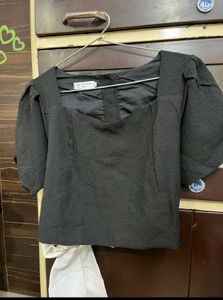 Chic Puff Sleeve Black Crop Top