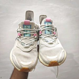 Adidas Ultraboost Sneakers