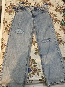Distressed Wide Leg Jeans