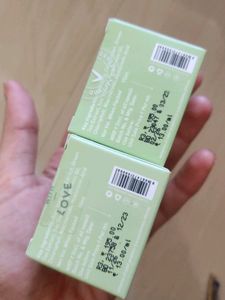 2 Dot &amp; Key Cica Calming Skin Renewing Night Gel