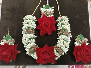 Floral Jewellery Set for Mehandi
