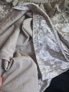 Elegant Lace Trim Velvet Top