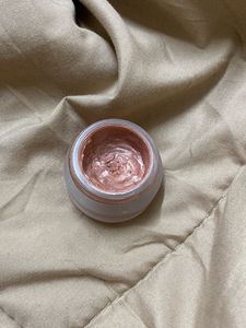 Charlotte Tilbury eyeshadow , eyes to mesmerise