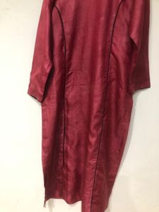 Red Maroon Silk Kurta With Pipin In Front