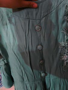 Beautiful Teal Kurta with Floral Embellishment