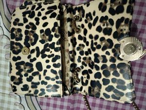 Stylish Leopard Print Crossbody Bag
