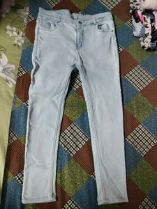 Light Wash Skinny Fit Jeans