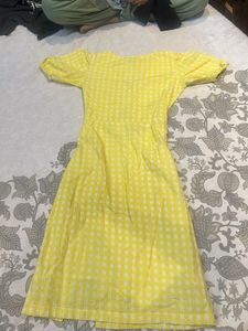 Chic Yellow Gingham Button-Up Dress