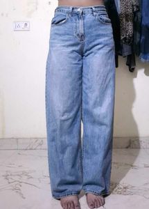 Baggy Light Wash Denim Jeans