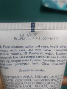 Glow Essential Face Wash