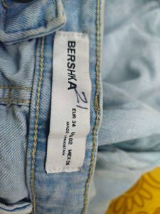 BERSHKA BOOTCUT JEANS