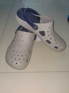 Liberty Men's Casual Clogs. Like New.