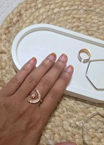 Elegant adjustable Rings and loop earrings