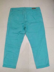 Imported Ankle Length Cyan Capri Pant