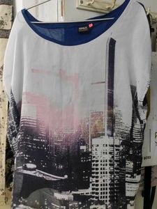 Stylish Women's Graphic Print Top
