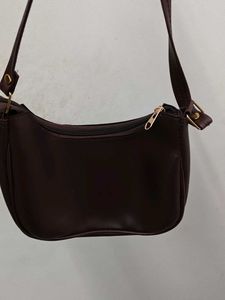 Chic Brown Shoulder Bag