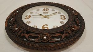 Wall Clock &amp; Decor ⏰️