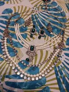Elegant Emerald &amp; Pearl Jewelry Set