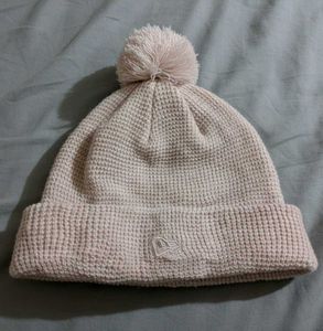 🧢 MLB NY Yankees Knit Beanie (Pom-Pom)