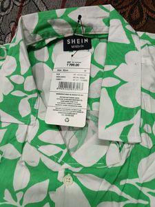 Green Floral Print Button-Up Shirt