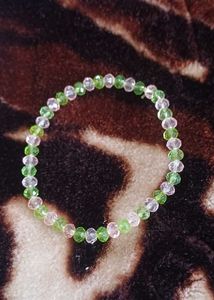 Delicate stretchable Beaded Bracelet