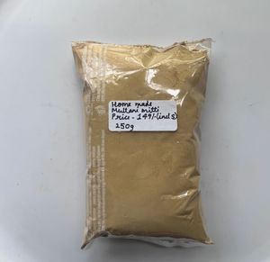 Home Made Multani Mitti Packs