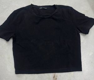 Zara Basic Black T-Shirt