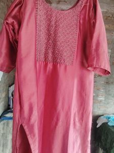 Elegant Pink Embroidered Kurta