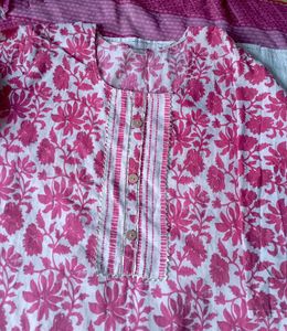 Pink Floral Kurta Set